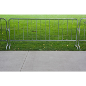 crowd-control-fencing